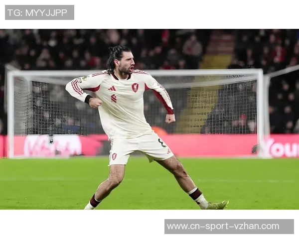 利物浦主场迎战本菲卡期待精彩对决两队争夺欧冠晋级名额